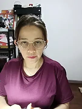 Isabella5 Brown  online show from 11/26/25, 07:25