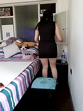 Isabella5 Brown  online show from 09/11/25, 05:46