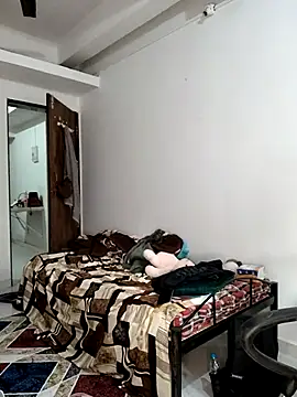 Snapshot of luv_johrrra chatting on 11/23/25, 02:32 luv johrrra online show from 11/23/25, 02:32