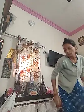 ISHANI-SINGH online show from 12/01/25, 04:13