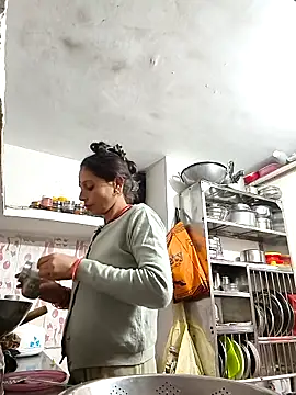 ISHANI-SINGH online show from 11/18/25, 03:37