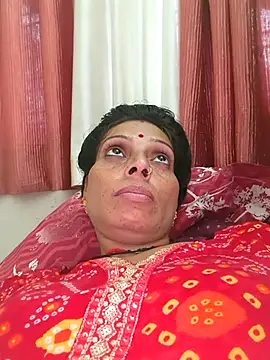 ISHANI-SINGH online show from 10/22/25, 11:42