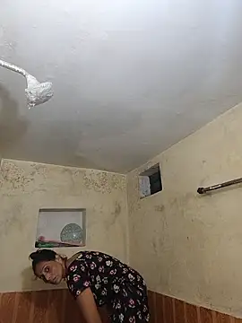 ISHANI-SINGH online show from 10/16/25, 06:38