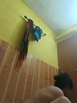 ISHANI-SINGH online show from 10/31/25, 05:09