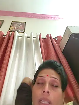 ISHANI-SINGH online show from 12/05/25, 11:42