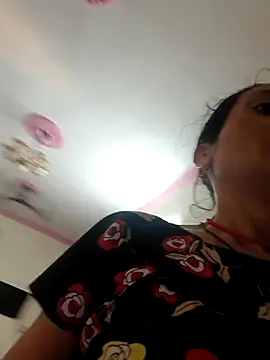 ISHANI-SINGH online show from 04/10/26, 02:51