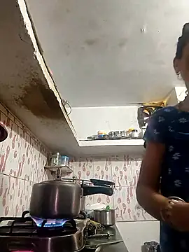 ISHANI-SINGH online show from 05/15/26, 03:26
