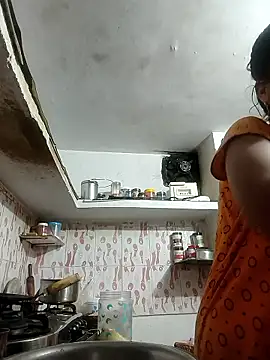 ISHANI-SINGH online show from 04/08/26, 02:51