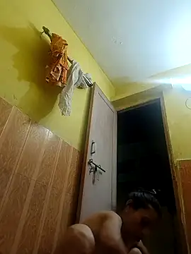 ISHANI-SINGH online show from 04/15/26, 03:27