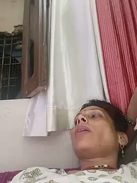 ISHANI-SINGH online show from 06/17/26, 03:11