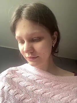 Lunliss online show from 11/16/25, 10:42