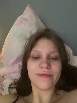 Lunliss online show from 11/23/25, 09:52