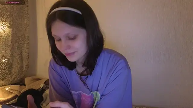 Lunliss online show from 02/15/26, 09:25