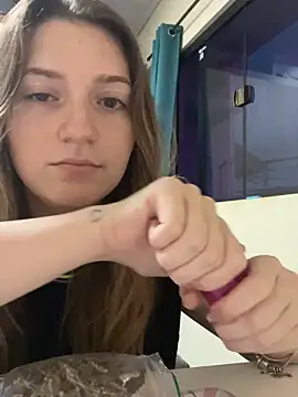 SafadaJS online show from 12/14/25, 08:31