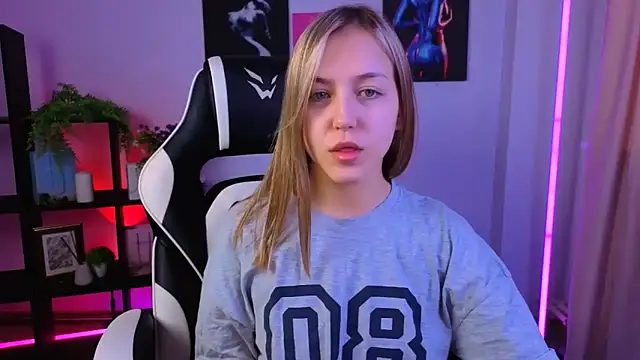 CindySparkl online show from 04/05/26, 05:58