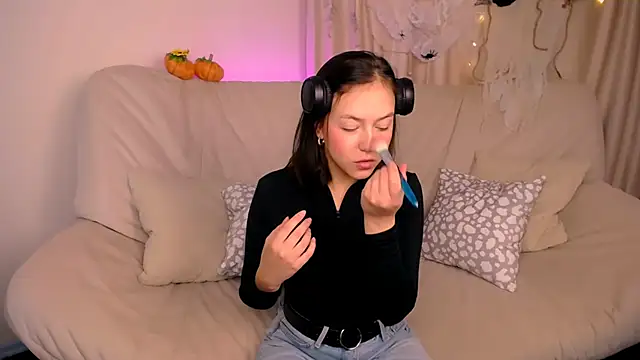 CindySparkl online show from 10/23/25, 03:49