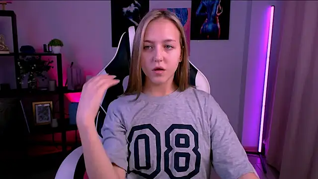 CindySparkl online show from 02/11/26, 03:39