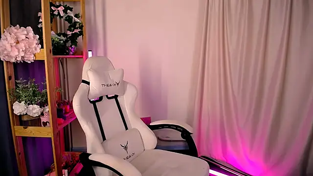 CindySparkl online show from 09/15/25, 02:01