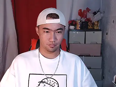 Snapshot of Siege_cum69 chatting on 11/18/25, 06:55 Siege cum69 online show from 11/18/25, 06:55