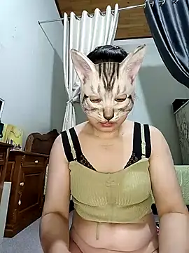 Snapshot of love_sex_05 chatting on 03/18/26, 01:53 love sex 05 online show from 03/18/26, 01:53