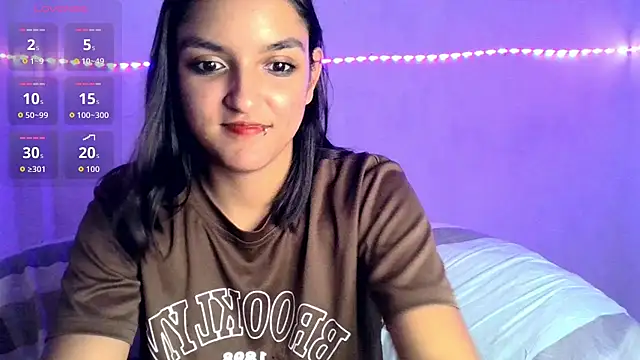 Snapshot of Ari_20_ chatting on 04/07/26, 11:39 Ari 20 online show from 04/07/26, 11:39