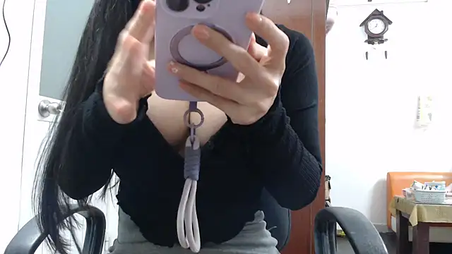 youngmin 09 online show from 05/17/26, 11:05