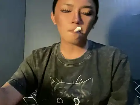 Claudia Johnson online show from 12/18/25, 05:34