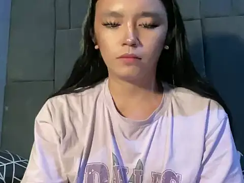 Claudia Johnson online show from 11/04/25, 06:33