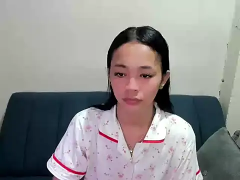 Snapshot of millany69 chatting on 02/04/26, 03:29 millany69 online show from 02/04/26, 03:29