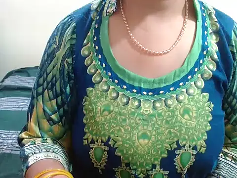 Hot anika  online show from 12/03/25, 12:48