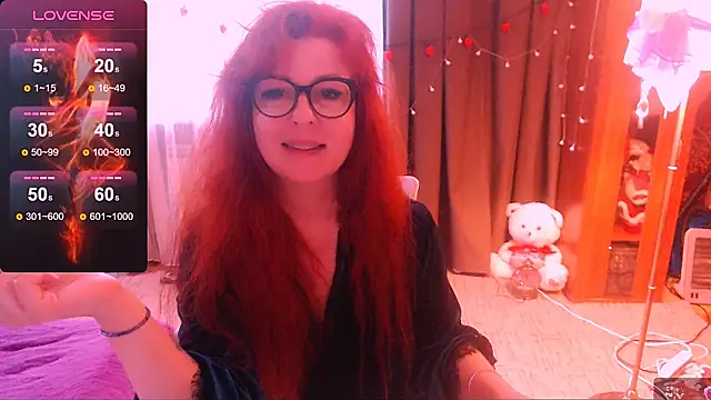 Snapshot of Crystal2207 chatting on 07/02/26, 01:28 Crystal2207 online show from 07/02/26, 01:28