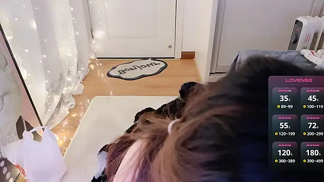 charlotte520 online show from 10/30/25, 01:15