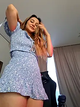 Chloe Ravens online show from 03/10/26, 04:27