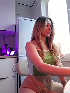 Chloe Ravens online show from 04/10/26, 07:04