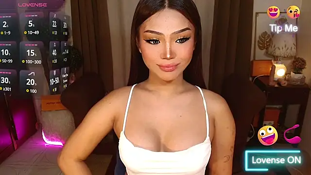 Snapshot of _MaxcineMalkova_ chatting on 12/16/25, 04:11 MaxcineMalkova online show from 12/16/25, 04:11