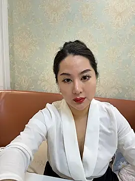 Candice888 online show from 11/17/25, 10:08