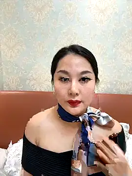 Candice888 online show from 11/02/25, 12:21