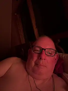 Snapshot of CharlieWeaver22 chatting on 07/02/26, 02:56 CharlieWeaver22 online show from 07/02/26, 02:56