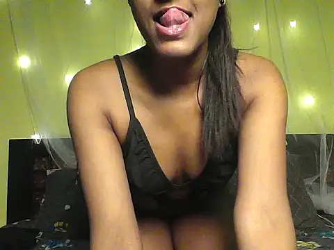 Snapshot of mickle_james chatting on 11/06/25, 06:01 mickle james online show from 11/06/25, 06:01