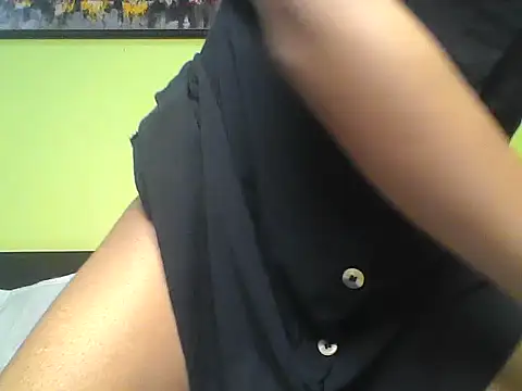 Snapshot of mickle_james chatting on 09/16/25, 05:47 mickle james online show from 09/16/25, 05:47