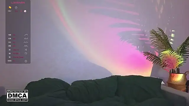 Snapshot of Alice_Wyliee chatting on 09/23/25, 01:07 Alice Wyliee online show from 09/23/25, 01:07