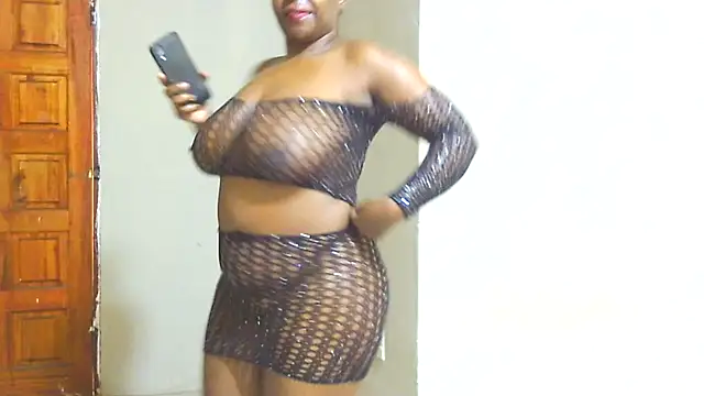 Black-Barbiexxc online show from 10/21/25, 10:25