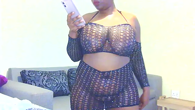 Snapshot of Black-Barbiexxc chatting on 07/14/26, 12:44 Black-Barbiexxc online show from 07/14/26, 12:44
