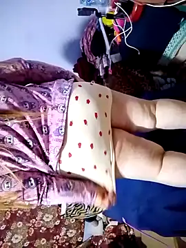 Snapshot of Hnonasix89 chatting on 04/04/26, 11:00 Hnonasix89 online show from 04/04/26, 11:00