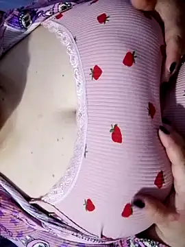 Snapshot of Hnonasix89 chatting on 04/01/26, 09:10 Hnonasix89 online show from 04/01/26, 09:10