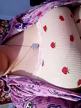 Snapshot of Hnonasix89 chatting on 04/02/26, 11:11 Hnonasix89 online show from 04/02/26, 11:11