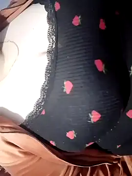 Snapshot of Hnonasix89 chatting on 03/13/26, 03:44 Hnonasix89 online show from 03/13/26, 03:44