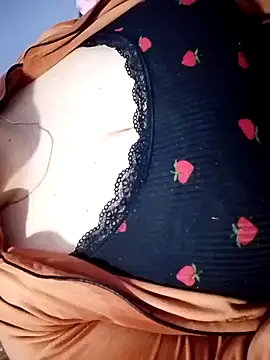 Snapshot of Hnonasix89 chatting on 03/17/26, 05:54 Hnonasix89 online show from 03/17/26, 05:54