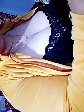 Snapshot of Hnonasix89 chatting on 04/15/26, 09:04 Hnonasix89 online show from 04/15/26, 09:04