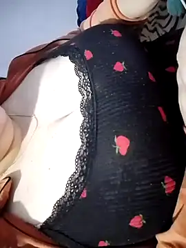 Snapshot of Hnonasix89 chatting on 03/13/26, 08:25 Hnonasix89 online show from 03/13/26, 08:25